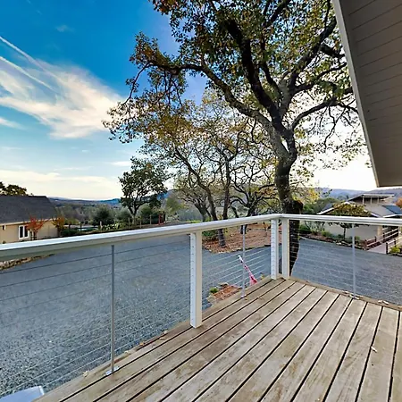 Lawndale Dreams Villa